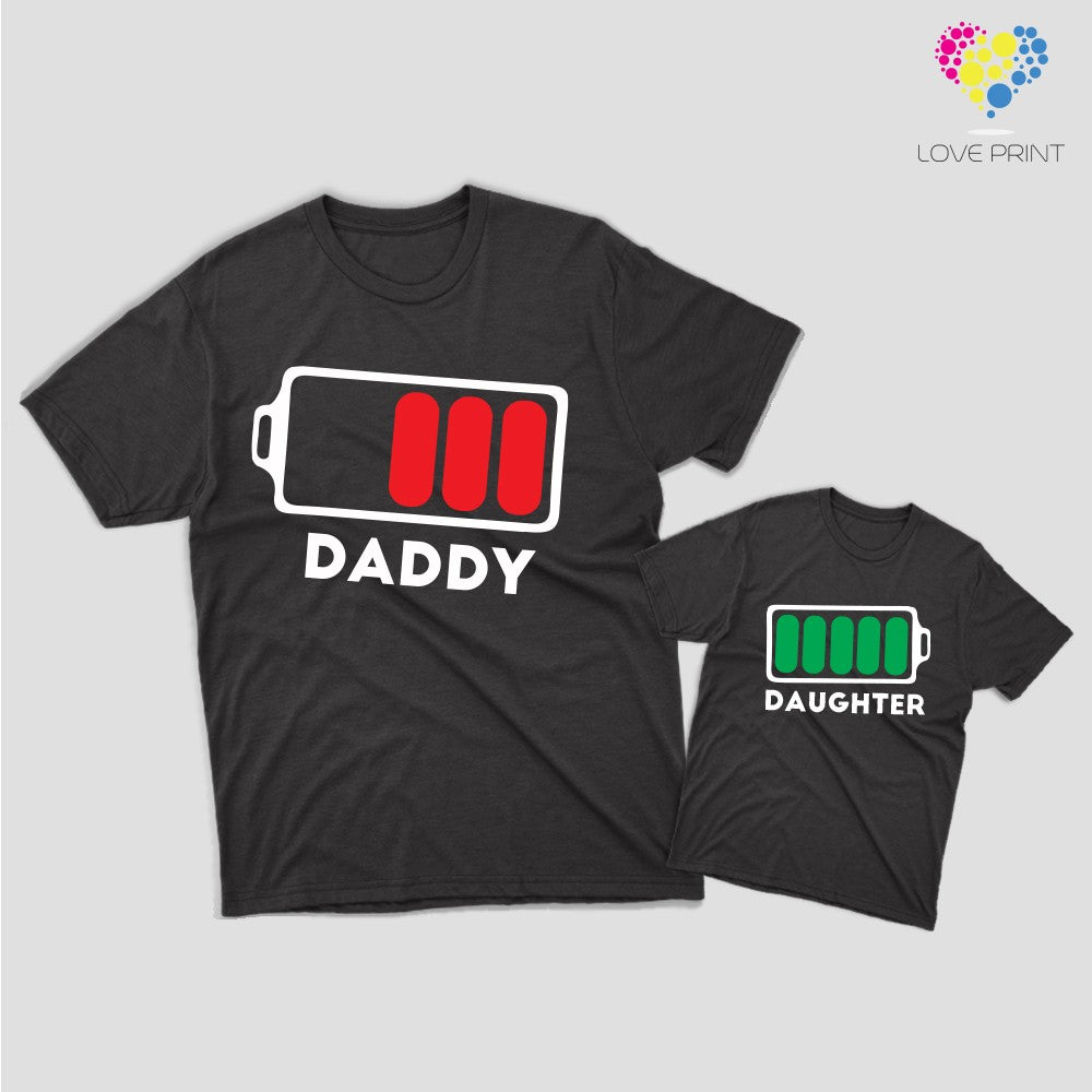 Coppia di T-shirt padre/figlia.